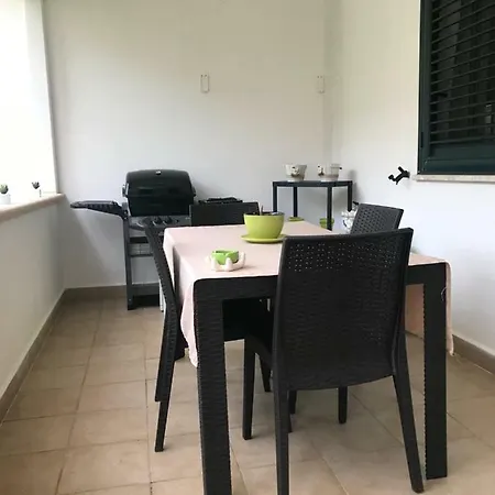 Apartment La Casetta Del Le Palme Isola delle Femmine